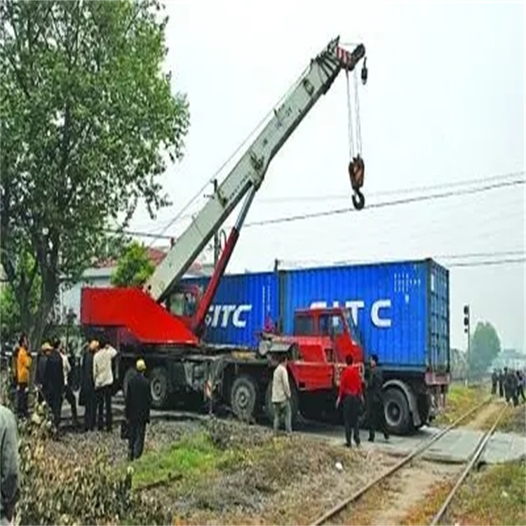 大方如何快速找到附近的吊车救援公司