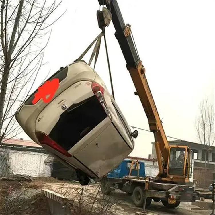 大方随时待命，吊车24小时道路救援服务全解析