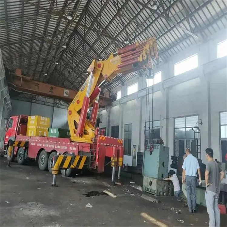 大方速查！附近自卸吊车租赁电话及租赁全攻略