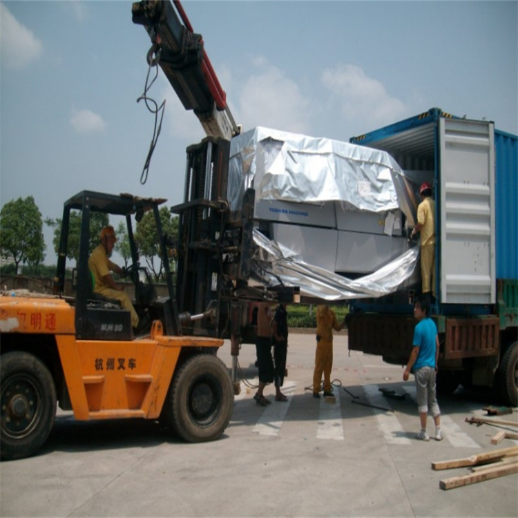 大方随车吊12吨能吊多重